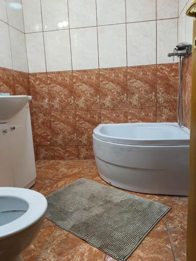 Apartament Avrig-Ferdinand Studio Bucureşti